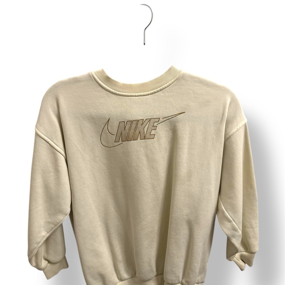 Nike Cream Crewneck Sweater Relaxed Fit